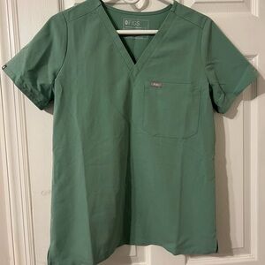 Jade Figs Catarina scrub top